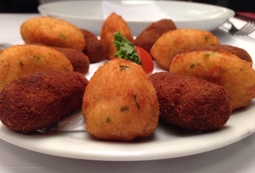 Bolinho de Bacalhau e Carne
