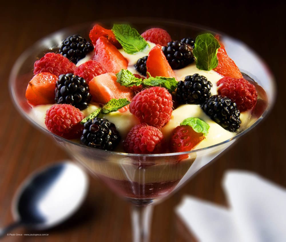 Tiramisú de Frutas Vermelhas ao Mascarpone