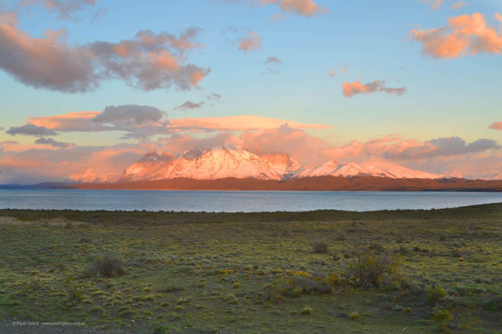 Alvorecer nas Torres del Paine